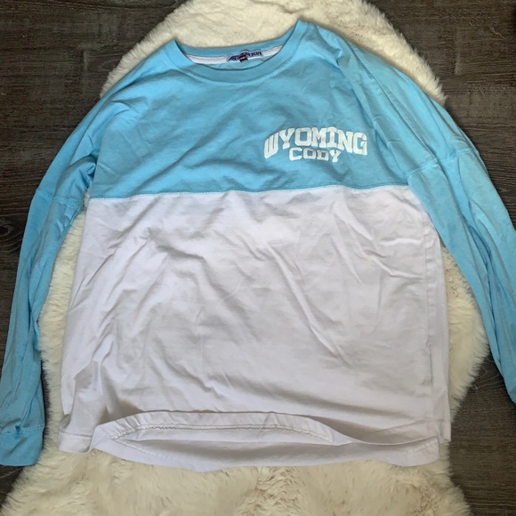 🌸 Comfy long sleeve! - Picture 3 of 4